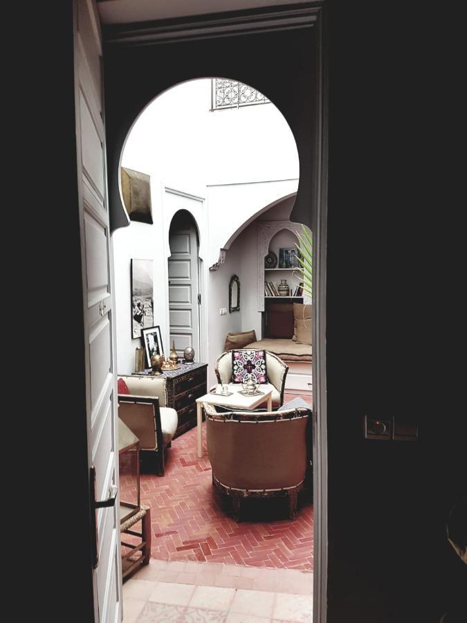 Riad Laly Tourisme Eclaire Le Bijou De La Medina Маракеш Екстериор снимка