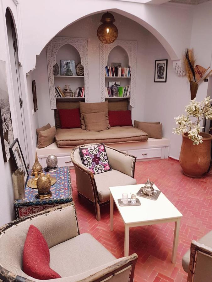 Riad Laly Tourisme Eclaire Le Bijou De La Medina Маракеш Екстериор снимка